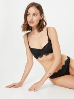 Hunkemöller Bøjle-BHer T-shirt-BH BH Hannako Kvinder Sort -s.Oliver Butik 0cb77f947b73dac3ebdb69f5de90c12d