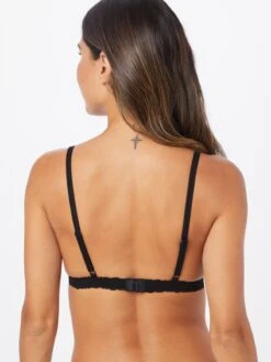 About You Trekants-BH-er Triangel BH Lissi Kvinder Sort -s.Oliver Butik 0cffca7b3b526796d6102795e936101d