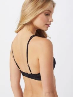 Underprotection Trekants-BH-er Regular BH Luna Kvinder Sort -s.Oliver Butik 353c5b554c64d1c96edff3cc78a3cd1b