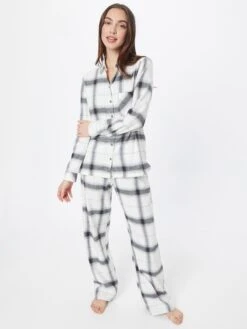 ETAM Nattrøjer Soveskorte DAILA Kvinder Hvid -s.Oliver Butik 38839b1c2730fd349c2ebfe3256e2348