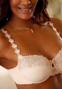 Nuance Bøjle-BHer Balconette BH Kvinder Pudder -s.Oliver Butik 4e211439489c860f13113166f22f40e5