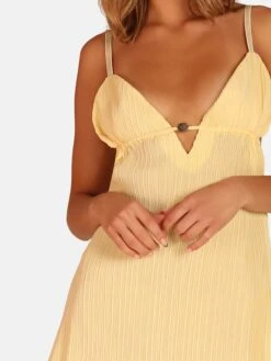 OW Collection Natskjorter Natskjorte DAISY Kvinder Pastelgul -s.Oliver Butik a1938882c52f3b045329964659967a43