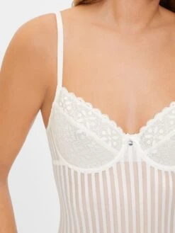 S.Oliver Bodies Regular Body Kvinder Creme 12 S.Oliver Bodies Regular Body Kvinder Creme -s.Oliver Butik ceb48ea60cc793a9a58c3cf327c856d0