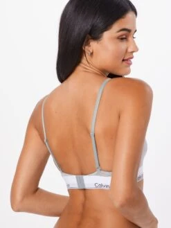CALVIN KLEIN UNDERWEAR Trekants-BH-er Triangel BH Kvinder Lysegrå -s.Oliver Butik f1061c5e1fd2054ac0e54a9afd508c39